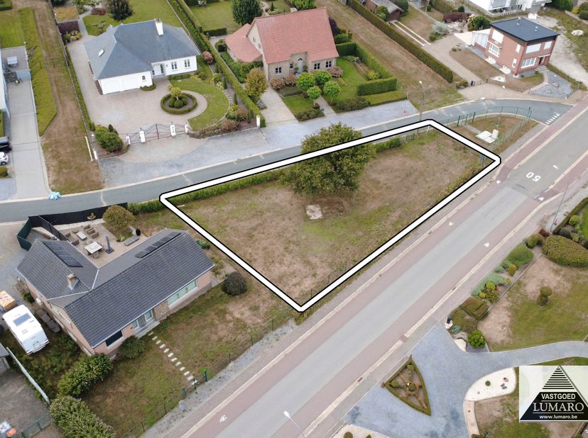Terrain à vendre
                    à 3650 Elen