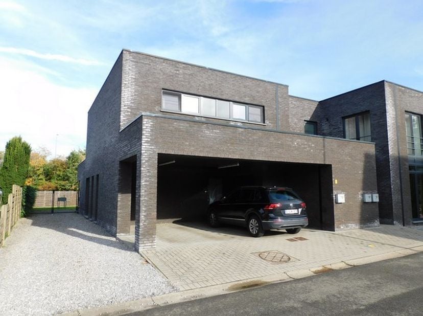 Huis te koop in Oude Baan 3 bus 1,
                    3580 Beringen
