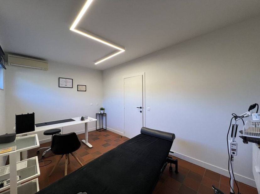 Praktijkruimte van ca. 20 m² te huur in Meldert (Lummen)<br />
<br />
Aan de Processieweg 51 in Meldert, deelgemeente van Lummen, komt een praktijkrui