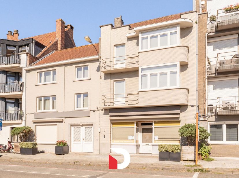 Bien professionnel à vendre
                    à 8000 Brugge