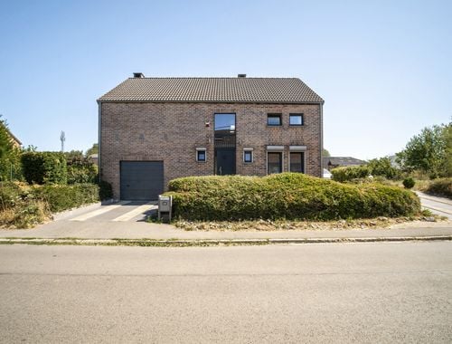                                         Villa à vendre à Thuillies, € 449.000
