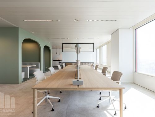                                         Bureaux à louer à Schaerbeek, € 26.845
