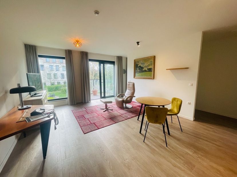 Appartement à vendre
                    à 8000 Sint-Pieters