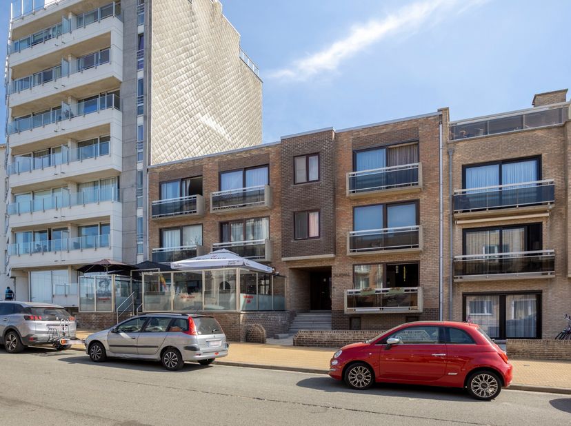 Bedrijfsvastgoed te koop in Zeelaan 64 bus glv,
                    8400 Oostende