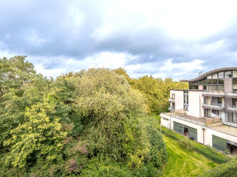 Appartement à vendre à Raadsherenlaan 32 boîte 0303,
                    8310 Sint-Kruis