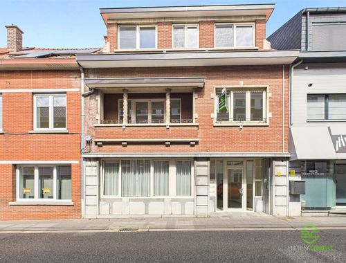                                         Bâtiment commercial à vendre à Halen, € 575.000
