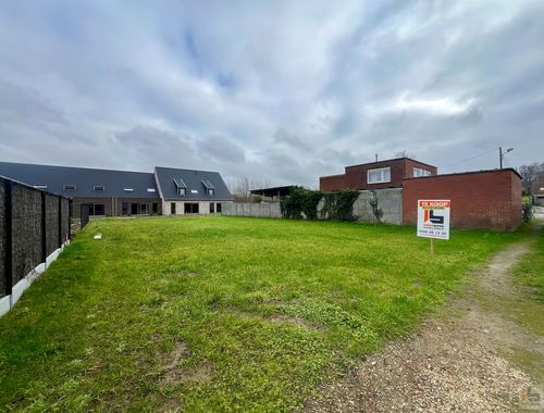                                         Bouwgrond te koop in Ruien, € 114.000
