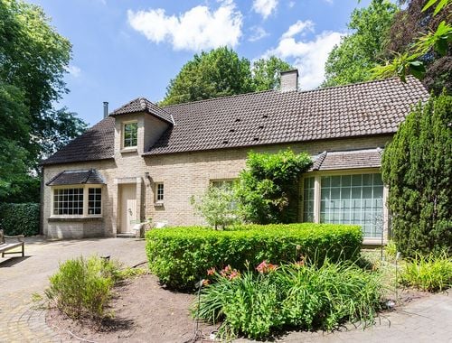                                         Woning te koop in Schoten, € 885.000

