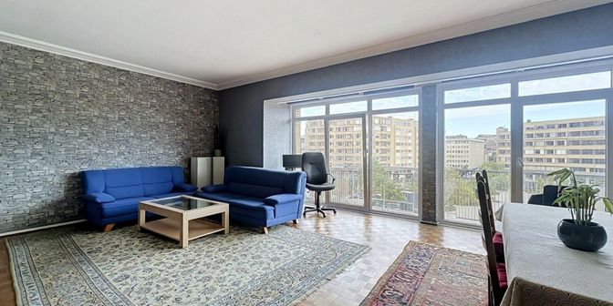 Appartement te huur in Place Eugène Flagey 9 bus 3, 1050 Elsene