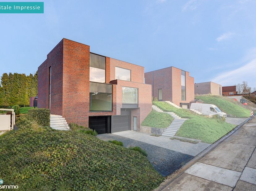 Huis te koop in Bronstraat 23,
                    3730 Werm