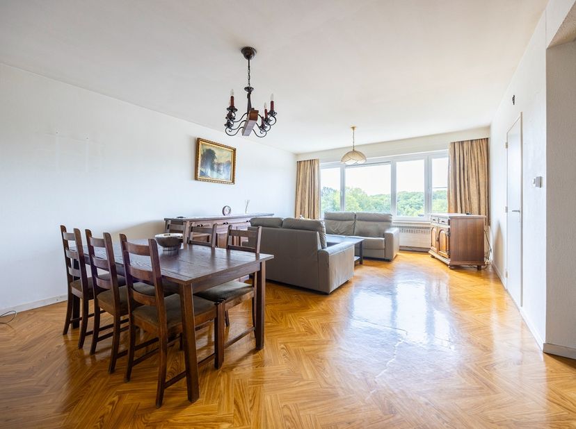 Hecht u veel belang aan een groene omgeving, maar wenst u toch ook in de stad te wonen? Dan hebben wij een ideale opportuniteit voor u: een appartemen