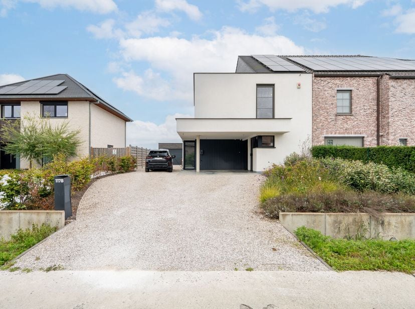 Huis te koop in Molenstraat 117,
                    9700 Oudenaarde