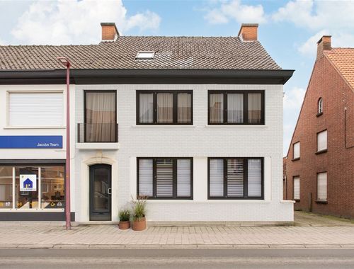                                        Handelspand met woonst te koop in Rijkevorsel, € 249.000
