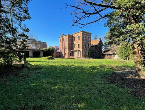                                         Maison de ville à vendre à Enghien, € 435.000
