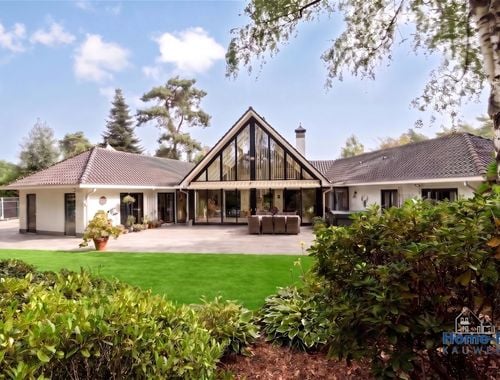                                         Villa à vendre à Neerpelt, € 899.500

