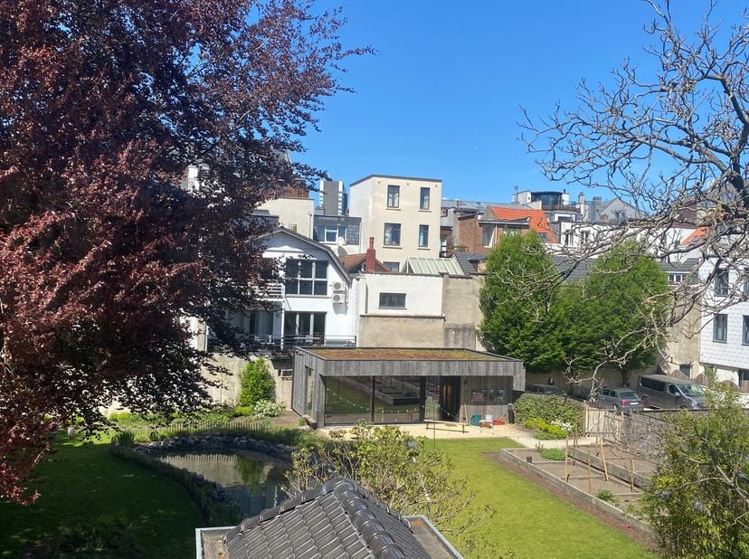 Appartement te koop
                    in 1050 Elsene