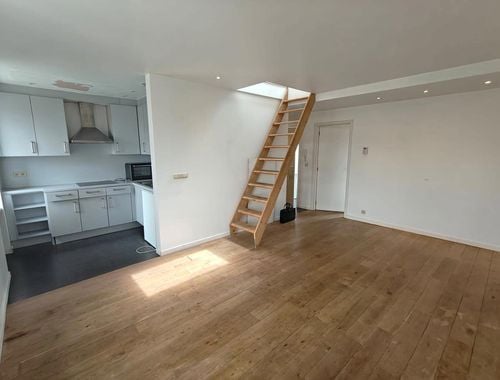                                         Appartement te huur in Etterbeek, € 1.050
