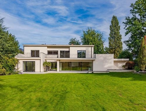                                         Villa te koop in Ukkel, € 5.950.000
