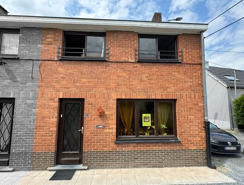                                         Eengezinswoning te koop in Ghlin, € 125.000
