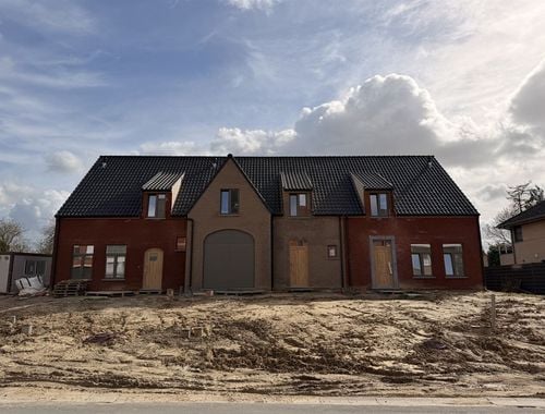                                         Woning te koop in Ronse, € 393.500
