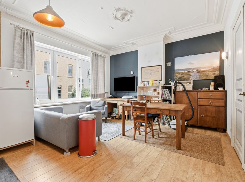 Gelegen in het bruisende centrum van Blankenberge bevindt zich dit instapklare appartement met een bewoonbare oppervlakte van 46 m². Dankzij de centra