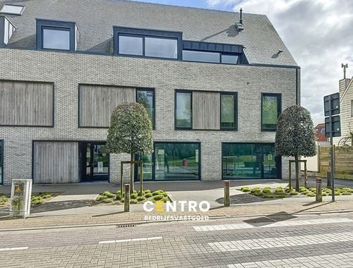                                         Handelsgelijkvloers te koop in Klemskerke, € 320.000
