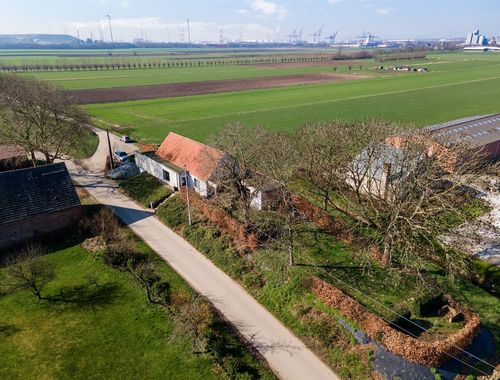                                         Villa à vendre à Hoevenen, € 589.000

