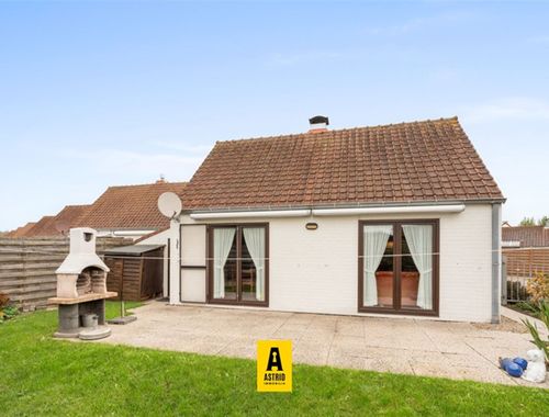                                         Eengezinswoning te koop in Bredene, € 215.000
