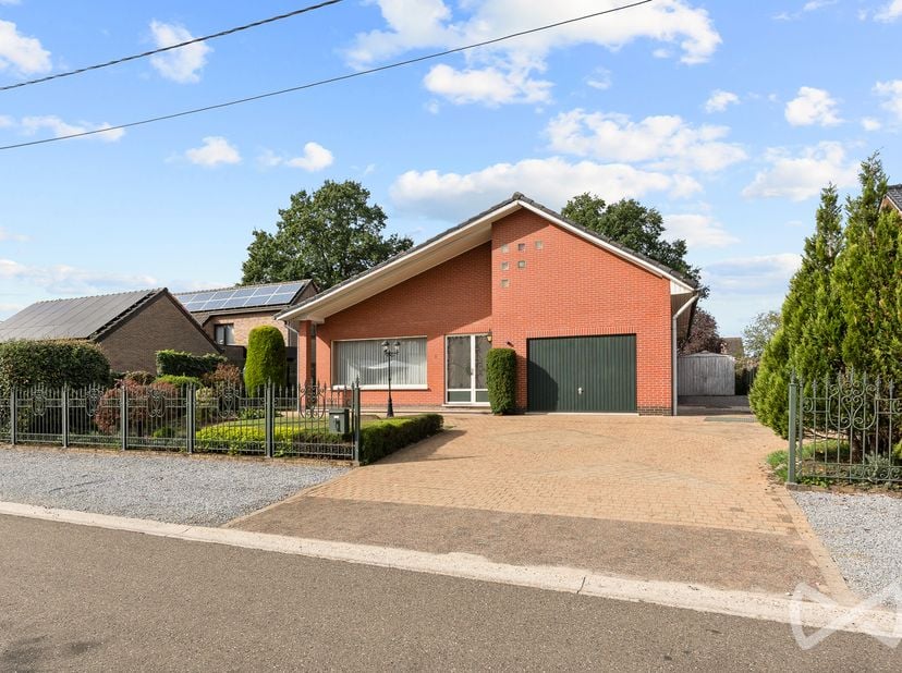 Maison à vendre à Schorheidestraat 1,
                    3583 Paal