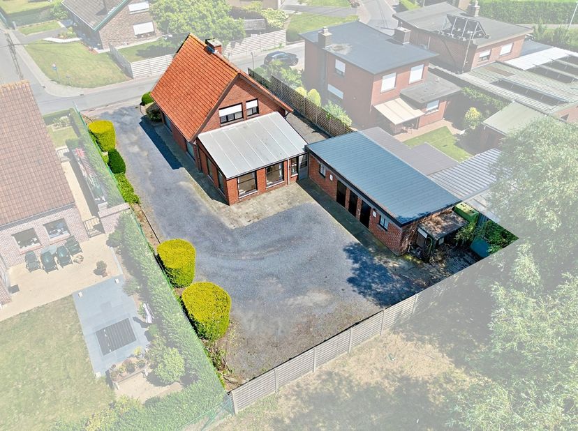 Huis te koop in Nieuwstraat 26,
                    8810 Lichtervelde