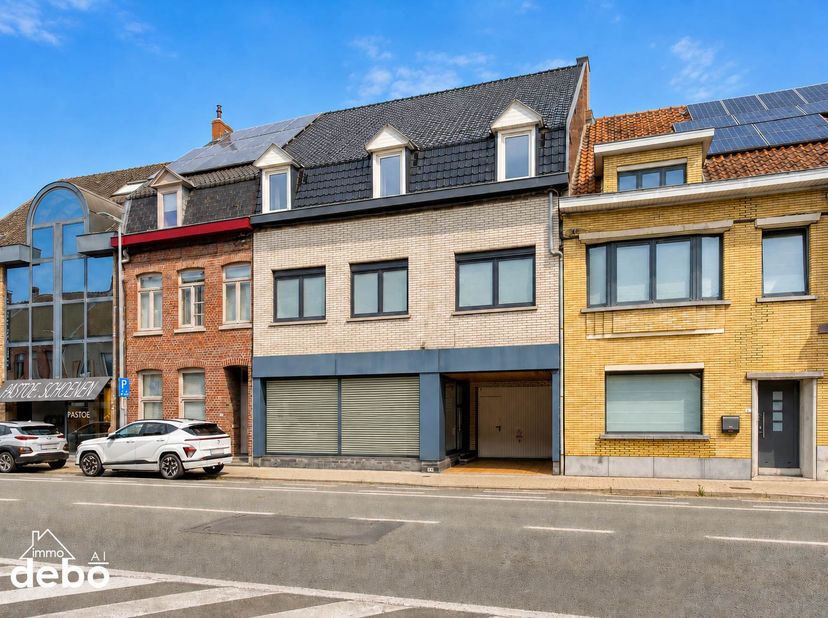 Huis te koop in ,
                    8560 Wevelgem