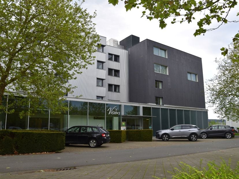 Welkom bij het Ibis Styles Hotel, een ideale uitvalsbasis niet enkel voor zakenmensen maar ook voor al wie in alle rust het prachtige Kortrijk wilt ko