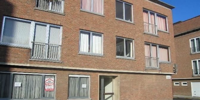 Garage à louer à Oude Kasteelstraat 12, 8500 Kortrijk