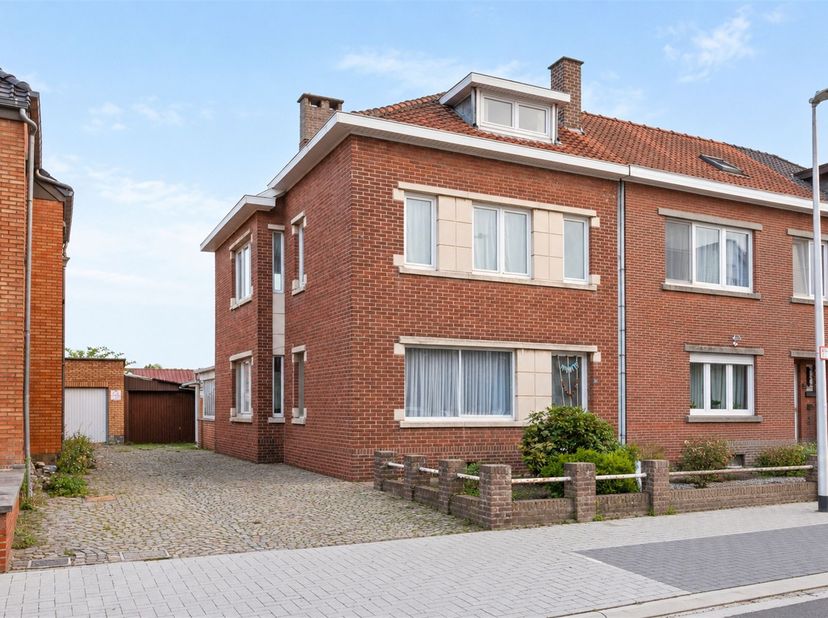 Maison à vendre à Verenigde-Natiënlaan 11,
                    3700 Tongeren