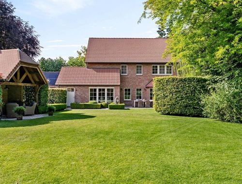                                         Villa te koop in 's Gravenwezel, € 1.250.000
