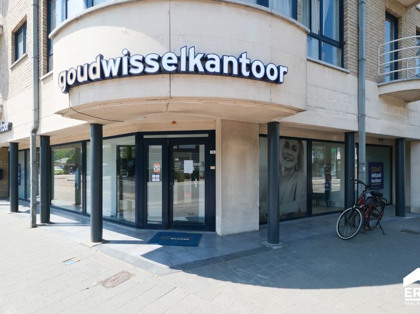 Bien professionnel à vendre
                    à 3500 Hasselt