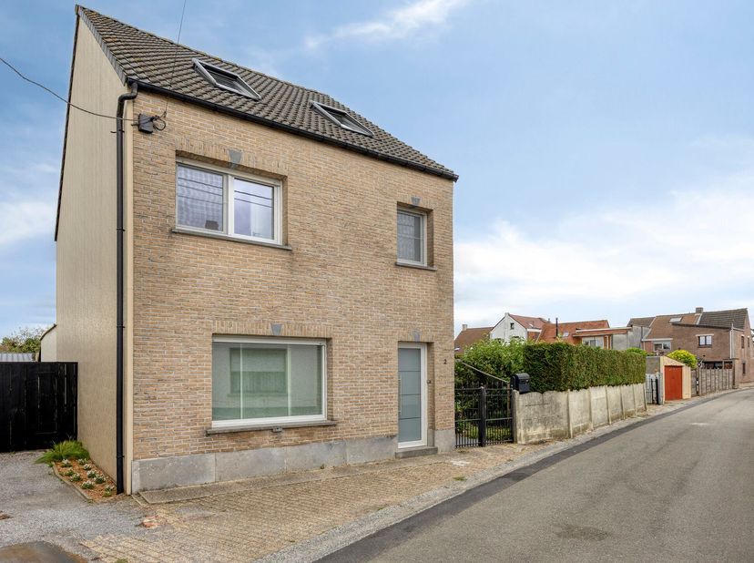 Huis te koop in J. Hauchecornestraat 2,
                    2870 Puurs