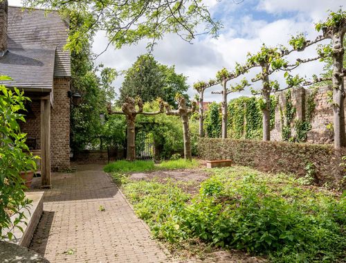                                         Herenhuis te koop in Brugge, € 1.350.000
