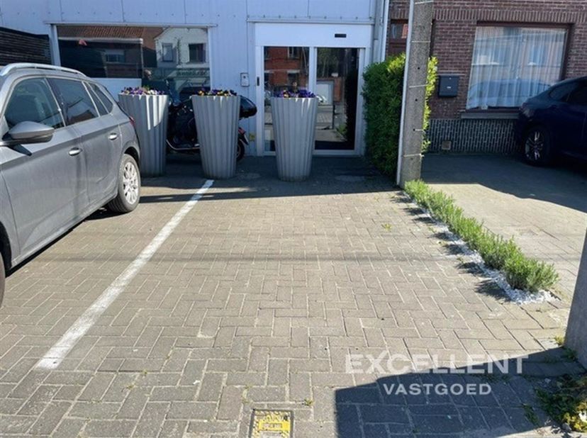 Garage à louer à Kapellestraat 19,
                    9800 Astene