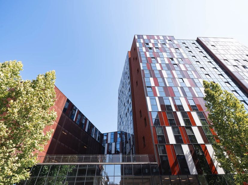 Bent u op zoek naar een zorgeloze investering met een onmiddellijk rendement op een toplocatie? Homixx Vastgoed stelt u met trots deze uitstekend gele