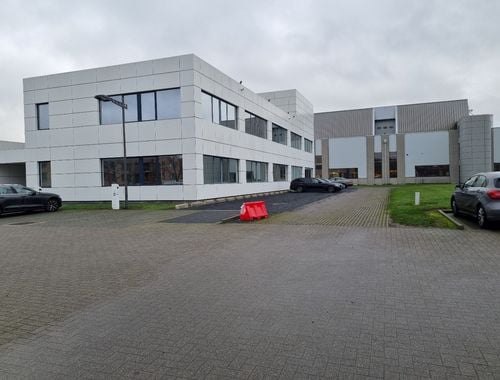                                         Kantoor te huur in Hasselt, € 4.655
