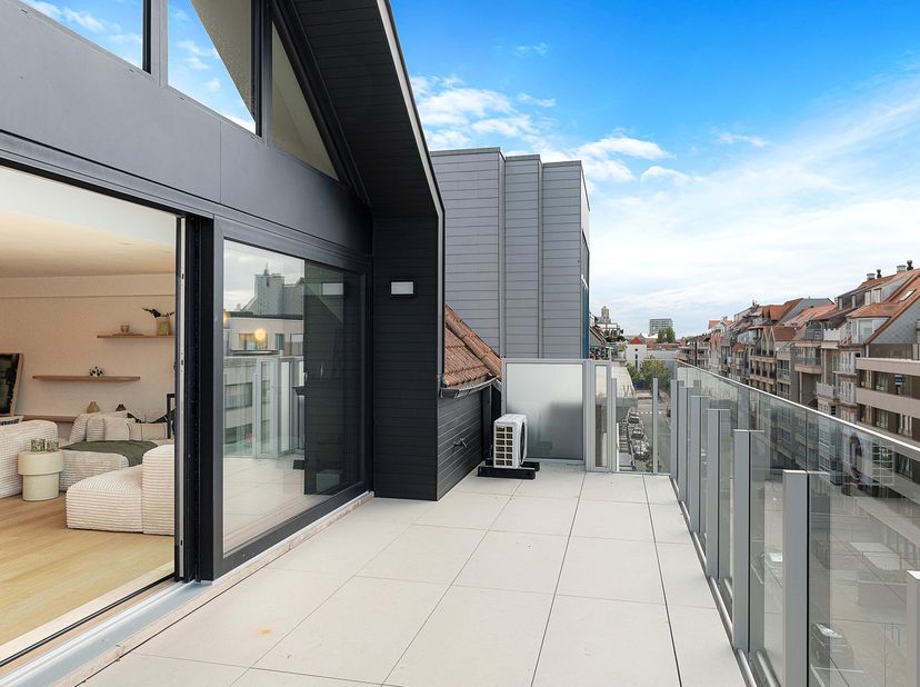Appartement te koop in Leopoldlaan 52 bus 51,
                    8300 Knokke