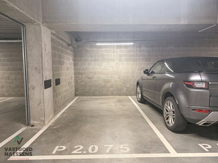 Staanplaats nr. 2.075 te huur in nieuwbouwresidentie O'Sea Beach - Beschikbaar vanaf 10/07<br />
Afmetingen: 4m90 x 2m30