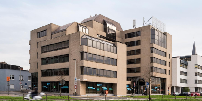 Bedrijfsvastgoed te huur in Uitbreidingstraat 180, 2600 Berchem