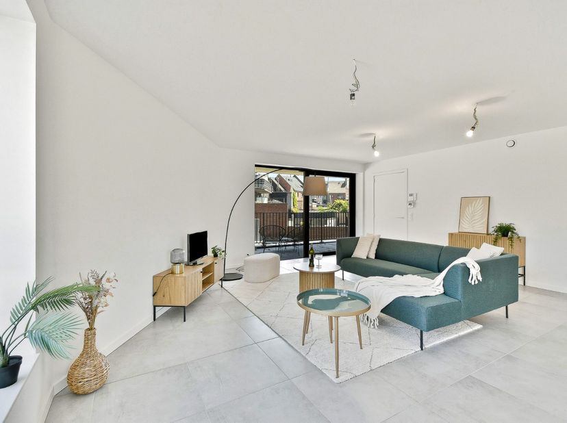 Wonen in alle rust én midden in het centrum? In residentie KorBoo in Gistel combineert dit instapklare nieuwbouwappartement ruimte, licht en verfijnde