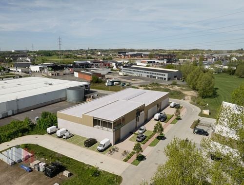                                         Bâtiment d’entreprise à vendre à Roeselare, € 1.400.000
