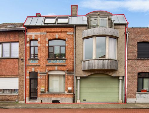                                         Eengezinswoning te koop in Hemiksem, € 449.000
