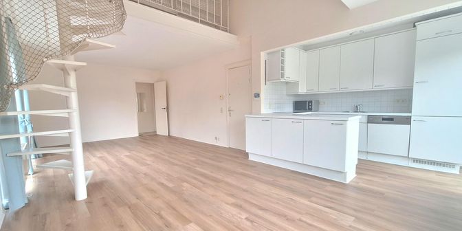 Appartement te huur in Rue de la Rive 72, 1200 Sint-Lambrechts-Woluwe