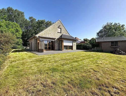                                         Villa te koop in Oostduinkerke, € 595.000
