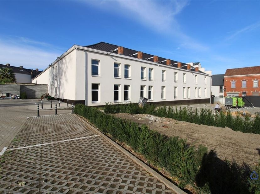 Appartement 2 chambres dans un site calme<br />
Découvrez cette propriété récemment rénovée, situé dans un quartier calme de Colfontaine. Le site a ét
